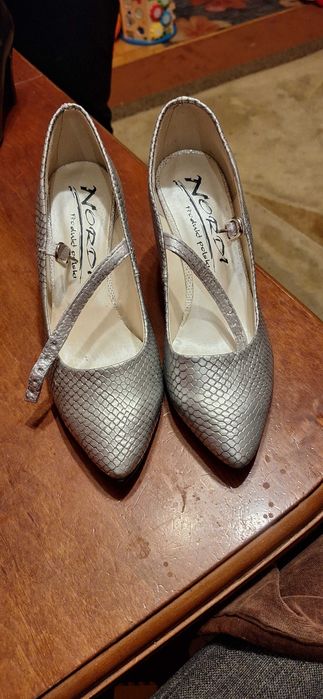 Buty Damskie szpilka rozm.36