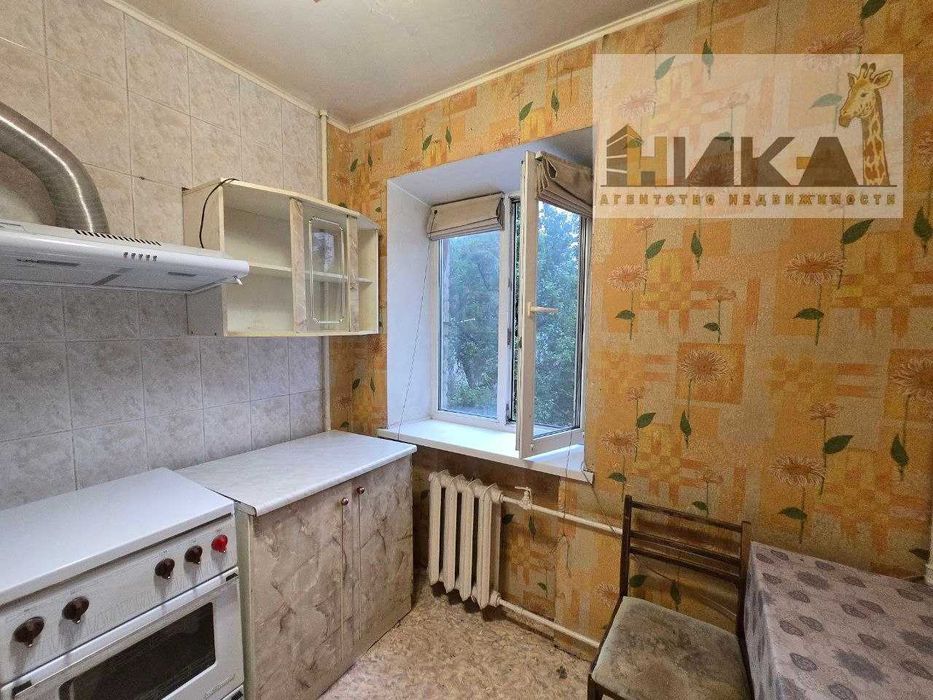 Продам 1 кімнатну квартиру пр. Металургів