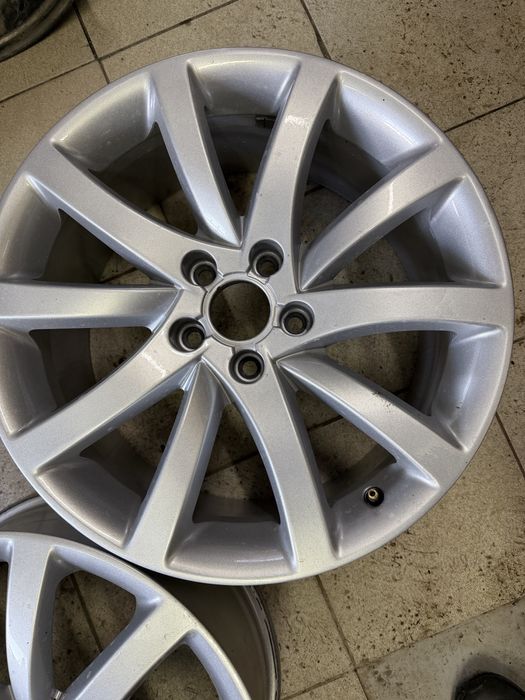 Продам диски Audi 5*112