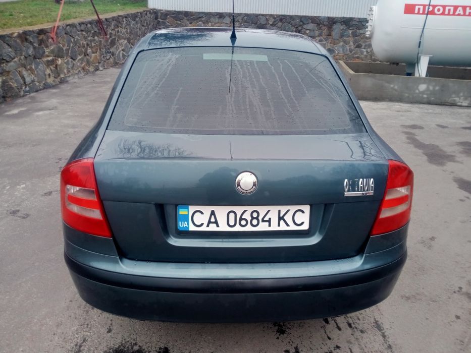 Skoda Octavia 1,6-MPI-- газ бенз