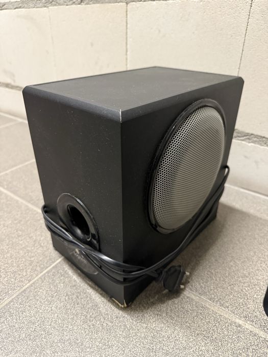 Głośniki komputerowe Logitech 2.1 X-230 jeden nie gra