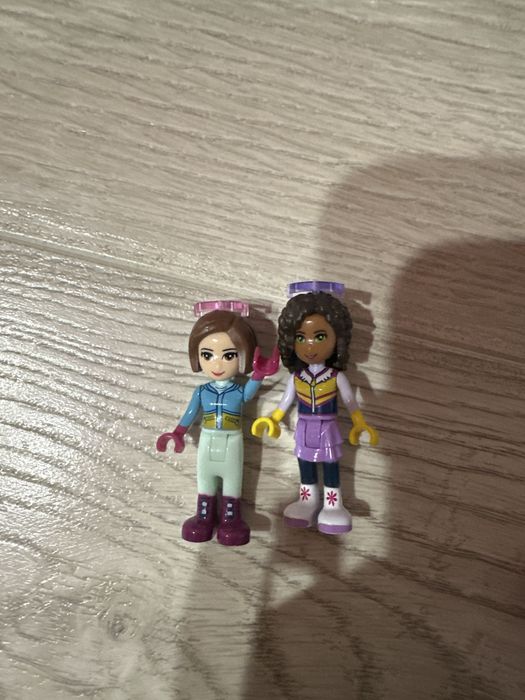 Новорічне лего friends