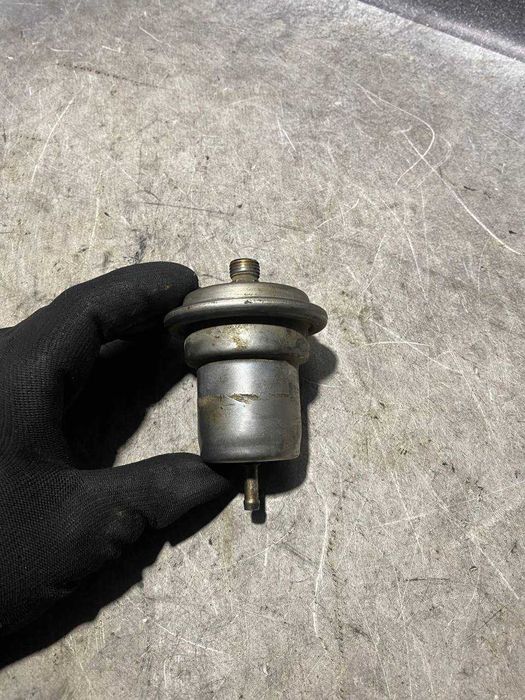 Гідроакумулятор тиску палива Mercedes-Benz A0004760521 / 0438170035
