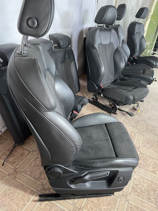 Комплект сидений Ауди Q5 2017 год