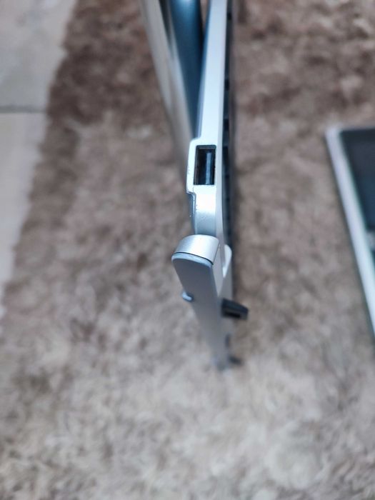 Планшет Acer не робочий