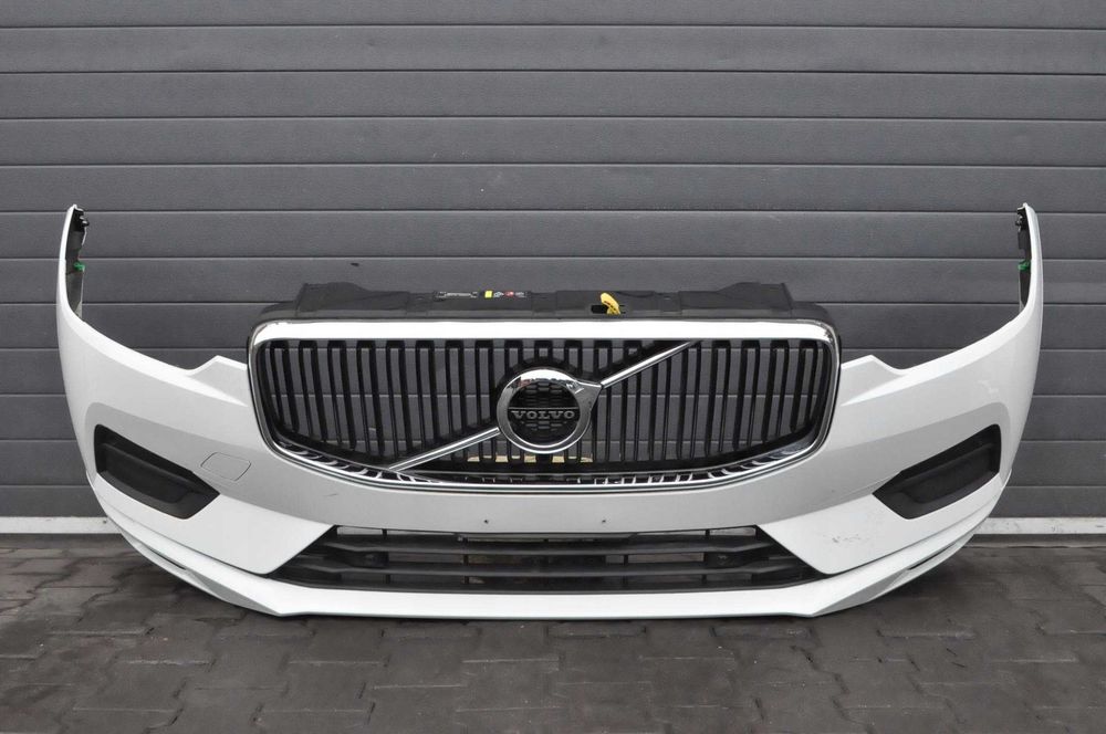 Передній Бампер Volvo xc-60 II 2018-2021