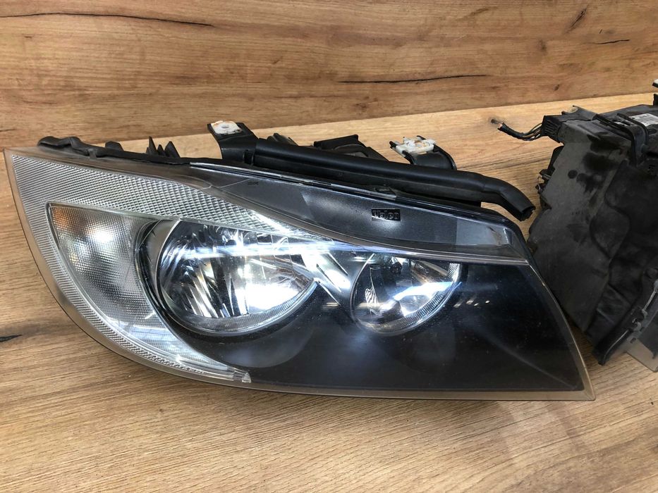 Lampa/reflektor przedni lewy prawy BMW E90 przed lift