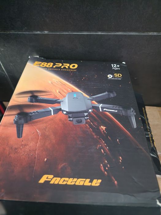 drone dobrável E88 Pro com câmara,