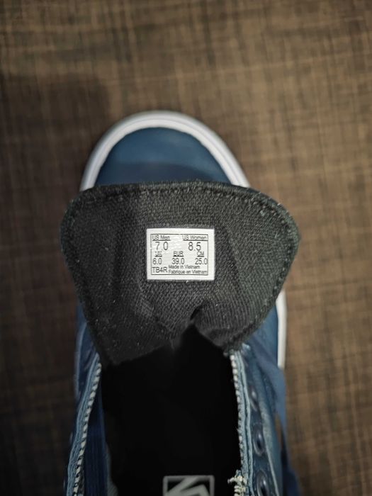 Унисекс кеды vans