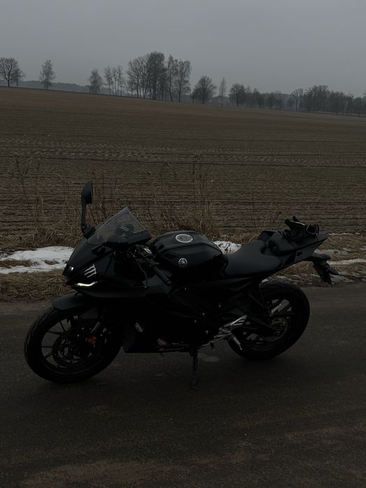 Yamaha r125 YZF r125 najnowszy model niski przebieg