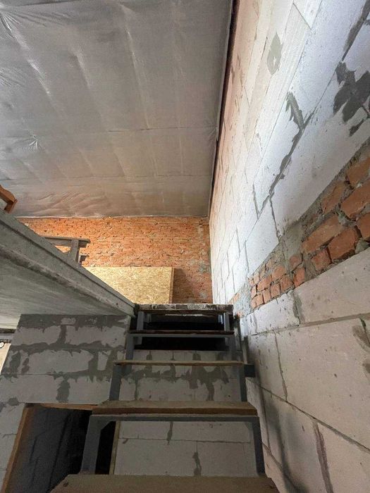 Двоповерховий таунхаус, Бучми, дуже хороша локація!