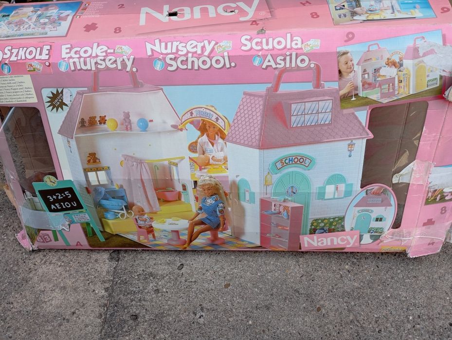 Domek dla lalek barbie zestaw Nowy!