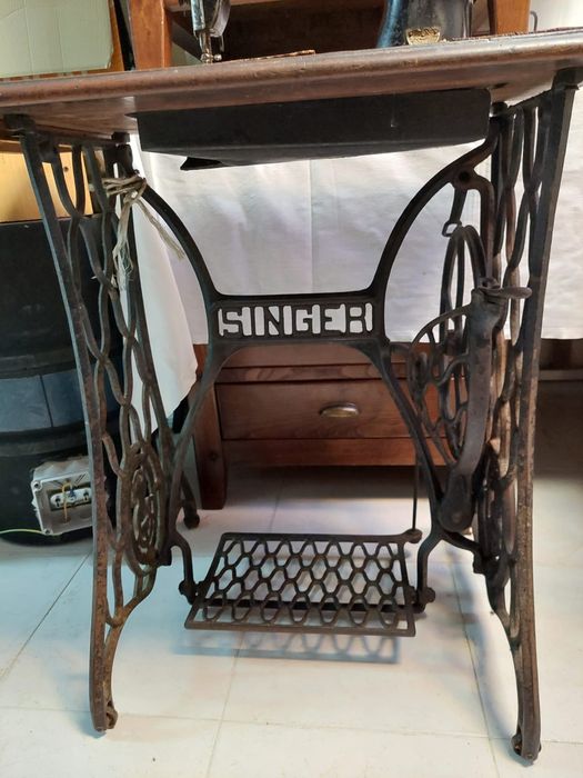 Máquina costura Singer