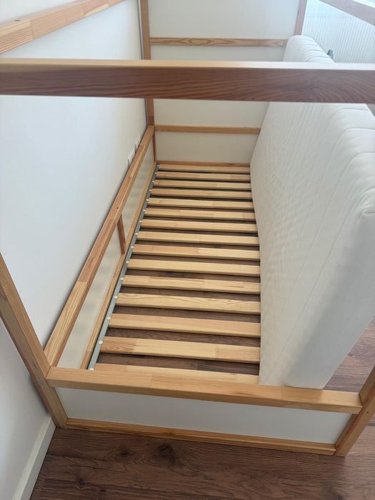 Cama Infantil Kura Ikea com colchão espuma
