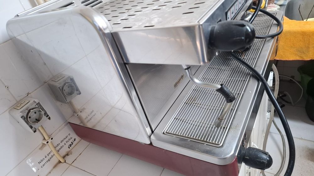 Máquina café comercial La Cimbali M22 Plus