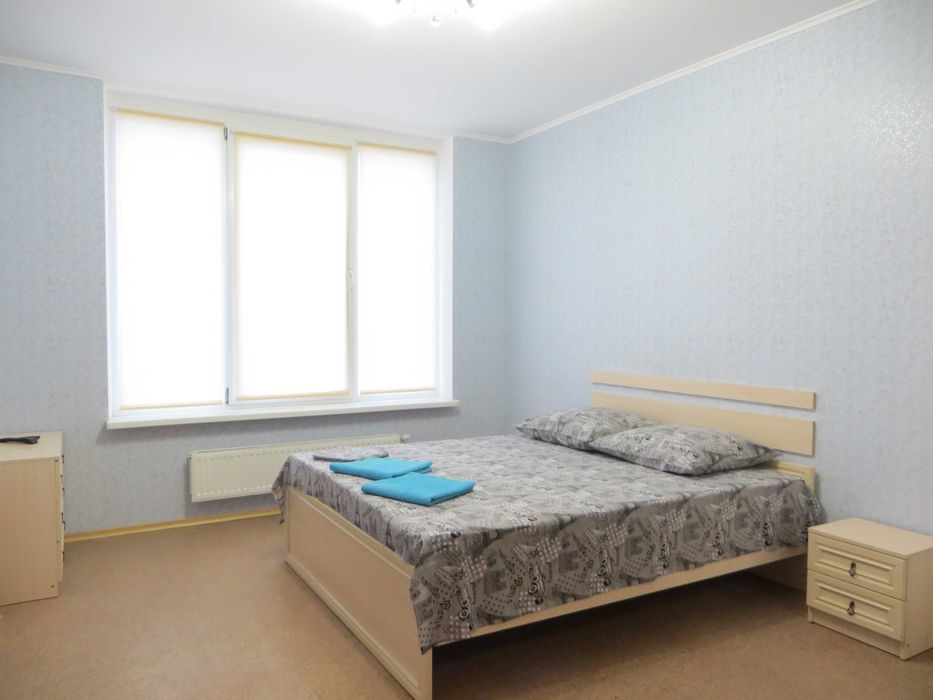 Посуточно. метро "Героев Днепра", ТЦ «Oasis» 7-мин. ул.Богатырская 6а