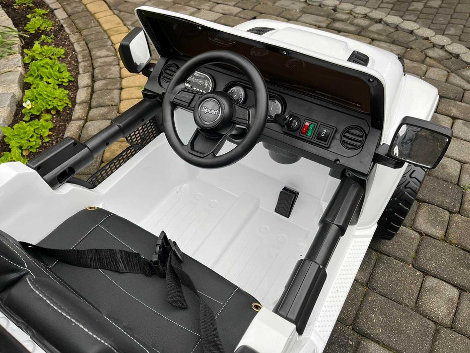 Autko na akumulator Jeep Wrangler 4x4. Nowy!