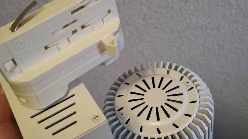 Трековий LED світильник POWERGEAR