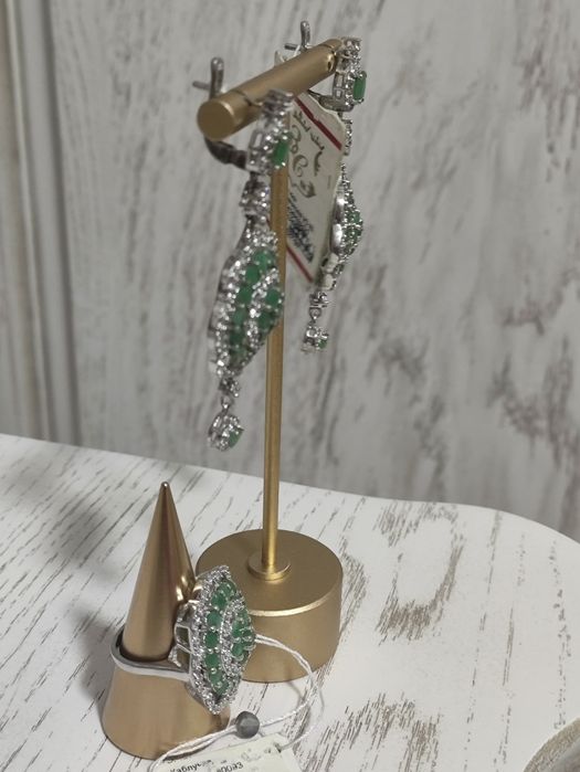 Срібний набір зі смарагдами