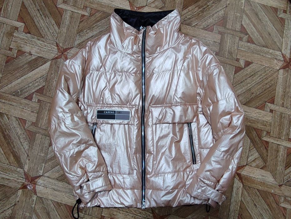 Продам осінню курточку