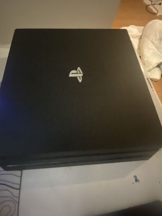 Ps4 pro+comando+fc26