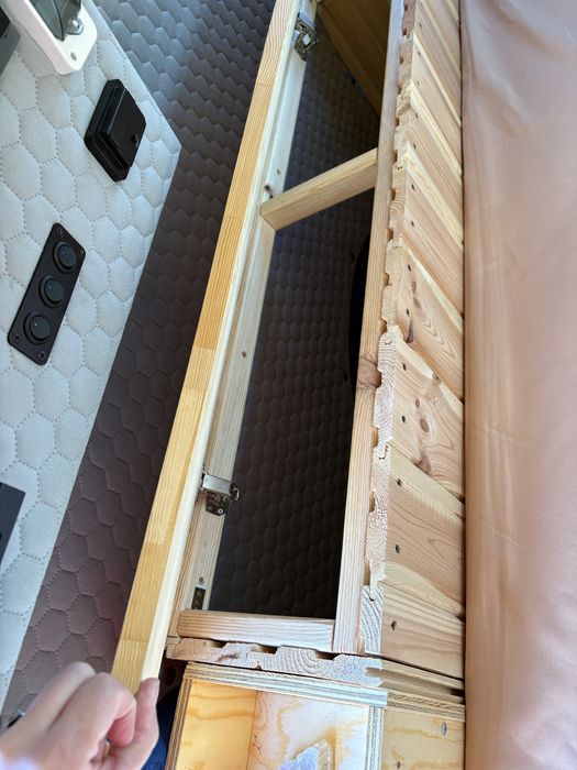 Bus przerobiony na camper VW T5