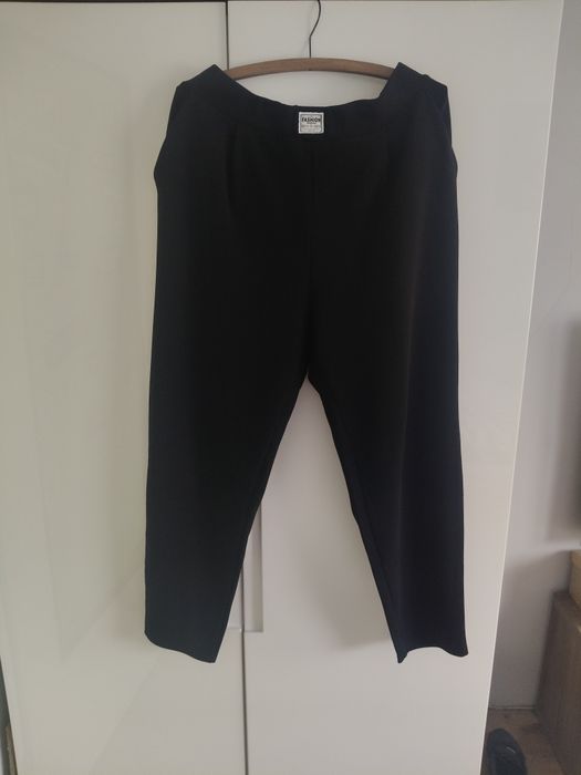 Spodnie materiałowe