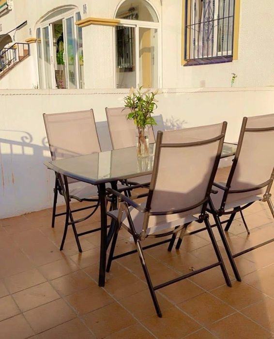 Бунгало в оренду в Іспанії