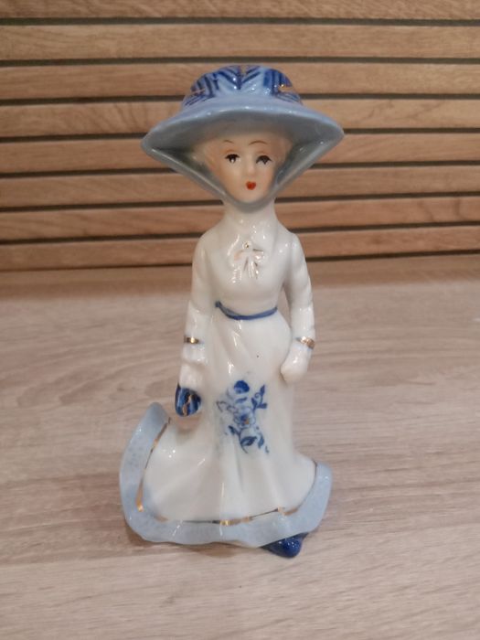 Figurka porcelanowa