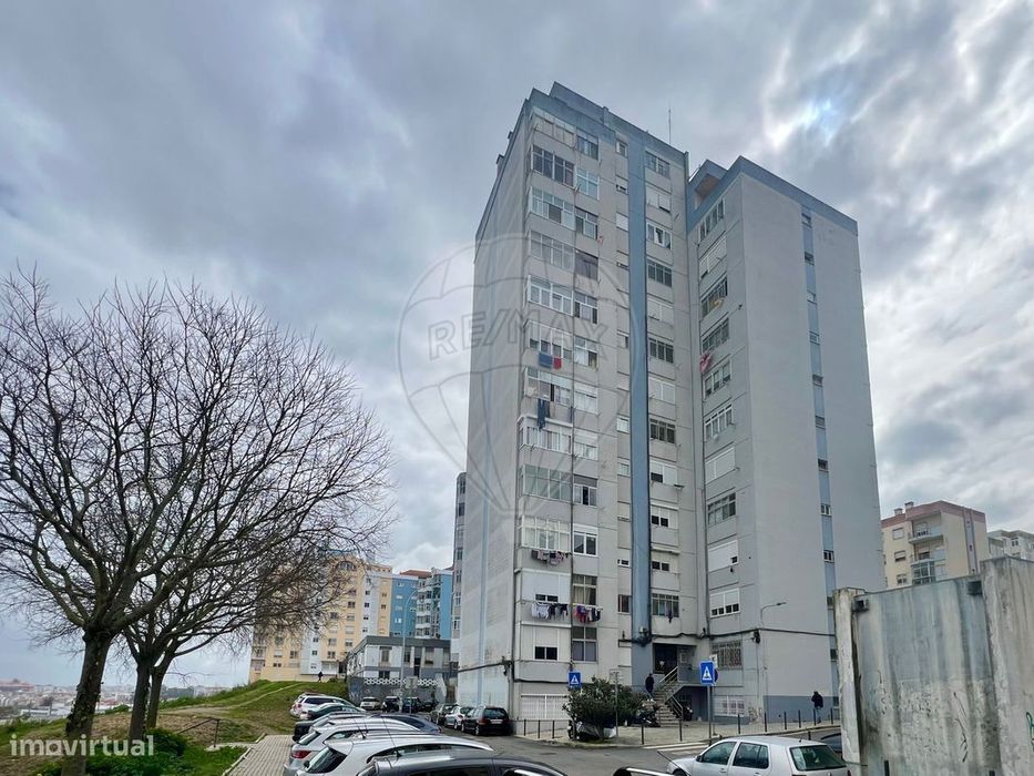 Apartamento T1 para venda — Águas Livres, Lisboa