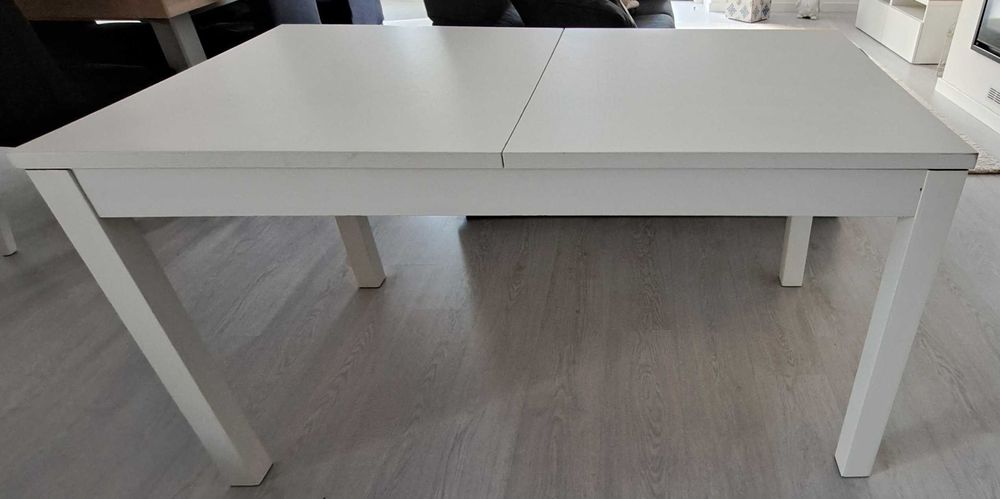 Mesa branca IKEA