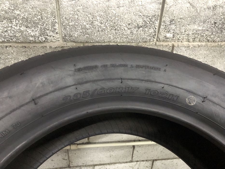 Всесезонні шини 235/60 R17 (102H) MAXTREK