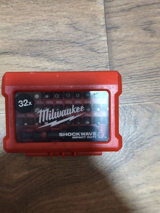 Bity Milwaukee 32pcs