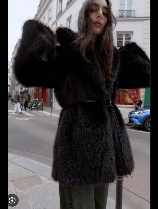 Шубка зі штучного хутра з ременем Zara