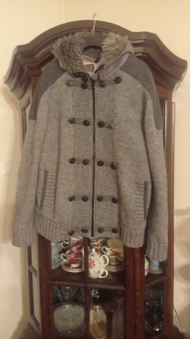 Swetry męski wełniany podbijany futrem