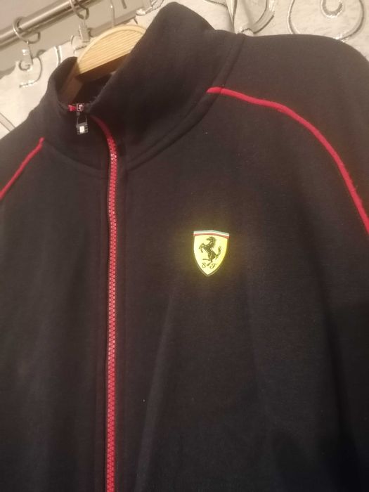 Bluza FERRARI XL czarna rozpinana na suwak