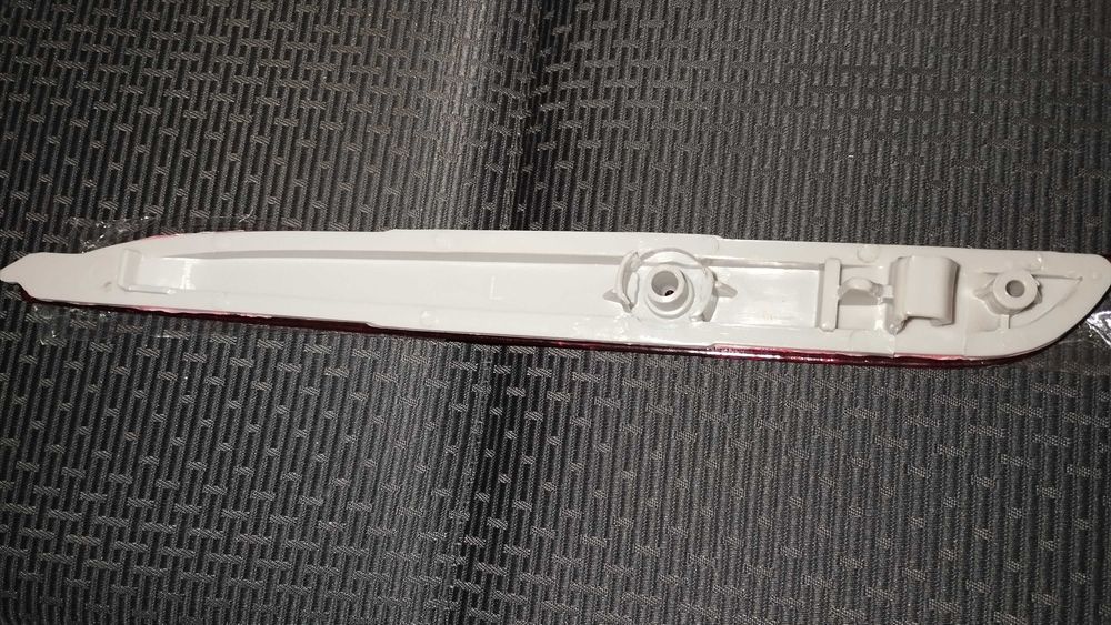 refletor traseiro lado do pendura Mazda 3