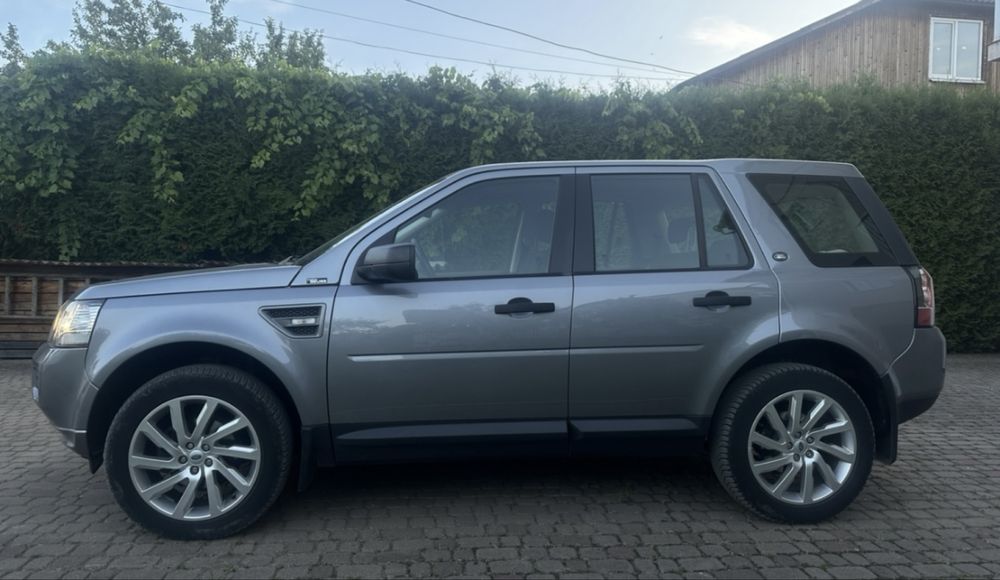 Land Rover Freelander 2013рік