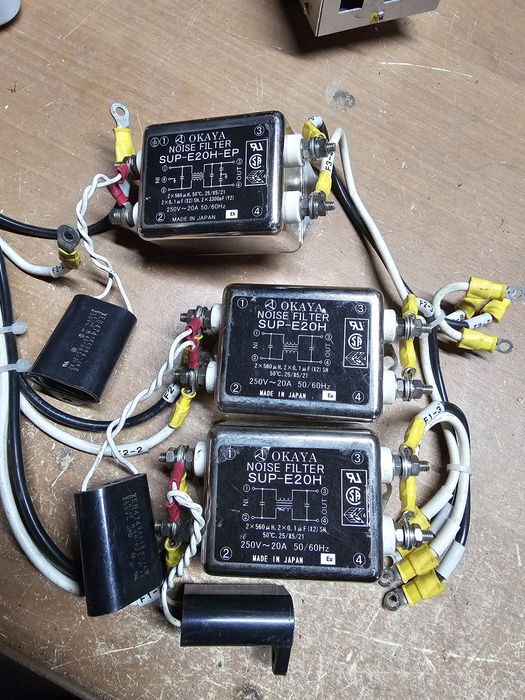 Filtr przeciwzakłóceniowy OKAYA SUP-E20H. 3 sztuki