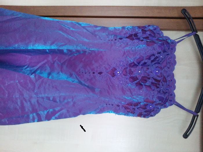 sukienka z szalem na  studniówkę, wesele roz. 32/34 mieniąca się