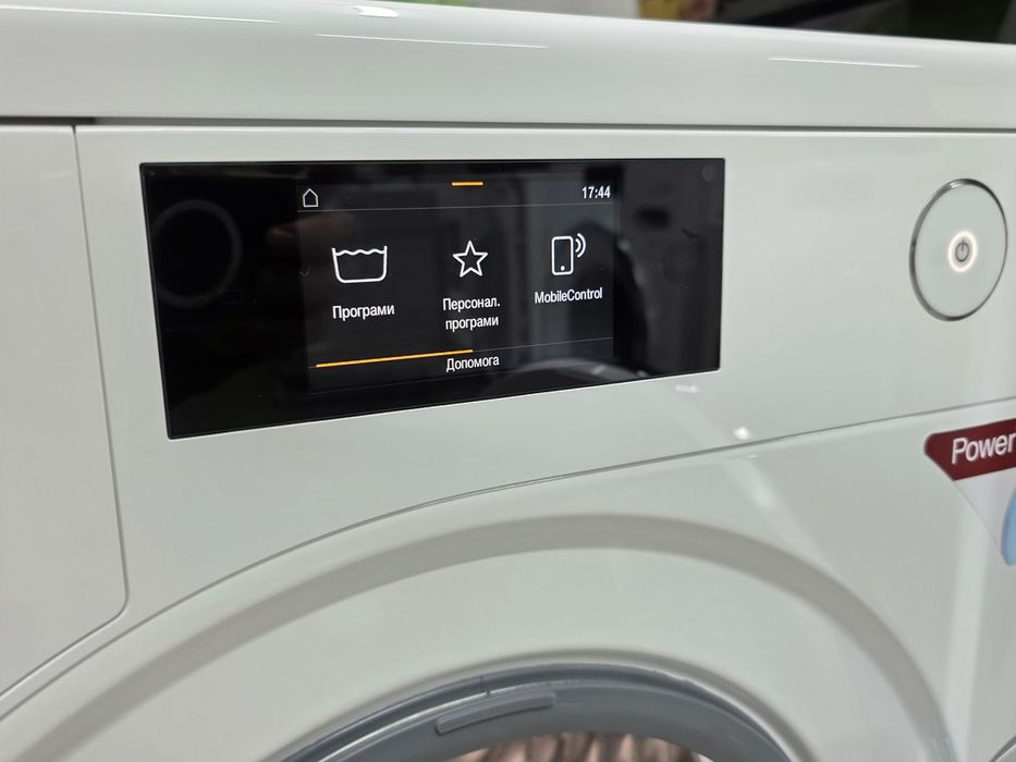 Еклюзивна пральна машина Miele W1  WWR WCR 860