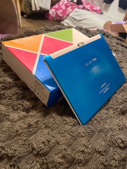 планшет Samsung GALAXY TAB