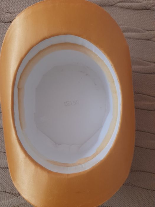 Chapéu amarelo de traje académico-Tamanho 58