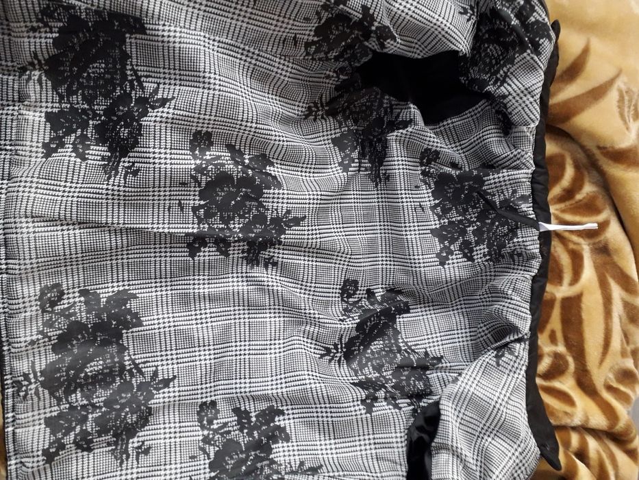 Kurtka damska S M czarna pikowana women jesienna wiosenna