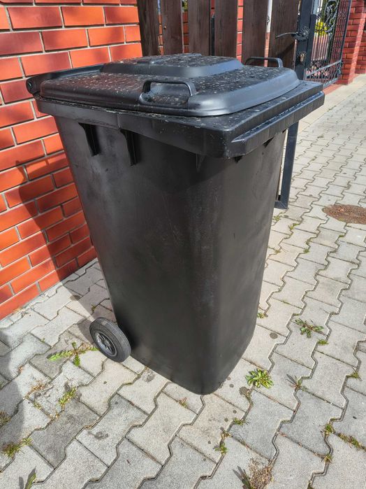 Malowanie śmietników