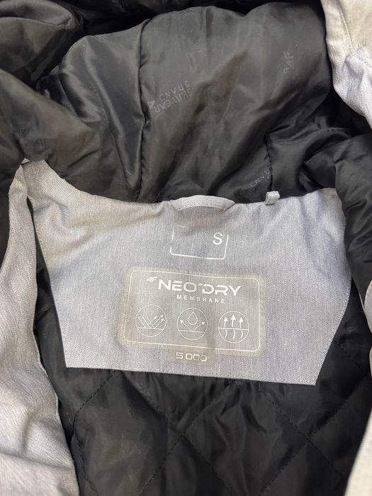 Сноубордический, лыжный костюм