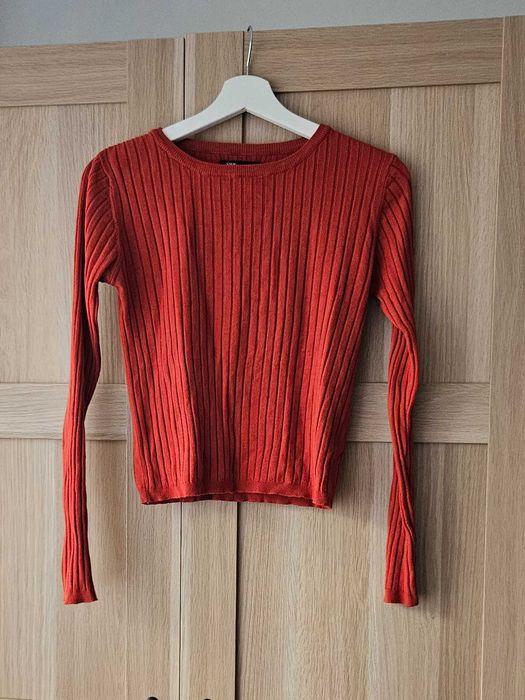 Sweter ceglany czerwony M w prążki