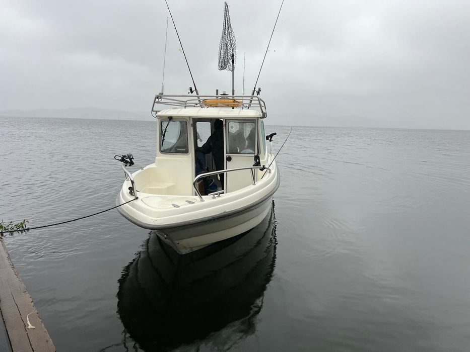 Łódż motorowa Bella 571 C