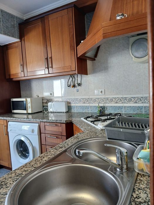 Peniche -Apartamento T2 para alugar na ÉPOCA ESCOLAR