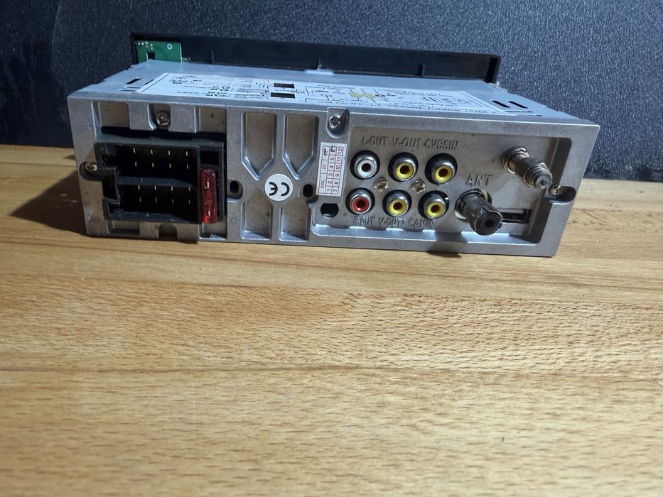 Radio chinskie sprawne  android. 1 gb ram